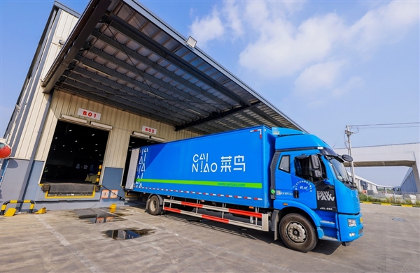 淘宝资深用户进仓揭秘：菜鸟“半日达”背后供应链速度堪比高铁(图3)